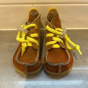 Gucio suede Brown and Yellow Kids Shoes 18-24m